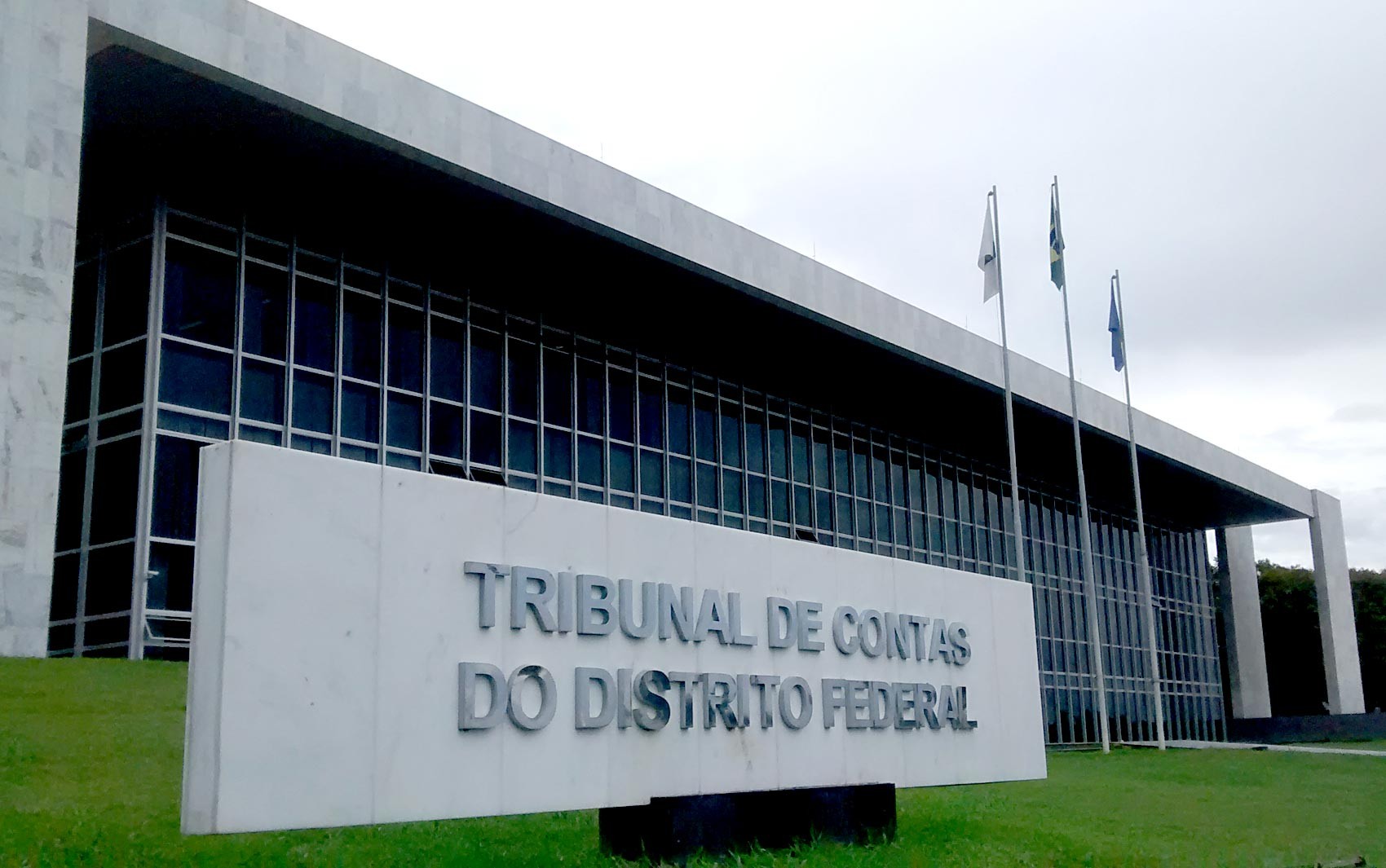 TCDF abre concurso público com salário de R$ 14,9 mil e vagas para nível superior